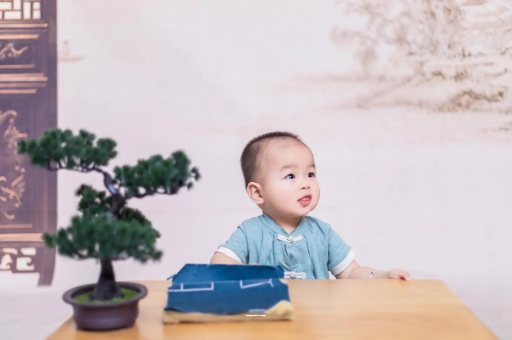 江山宝宝喊肚子疼怎么回事